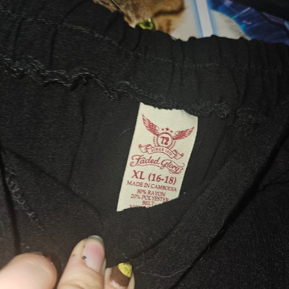 Faded Glory asymmetric skirt, elastic waist, with belt xl - Picture 3 of 3